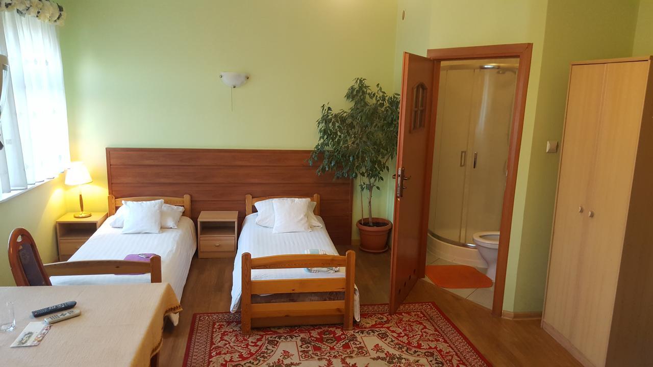 Zajazd Miechus Miechów Exterior foto