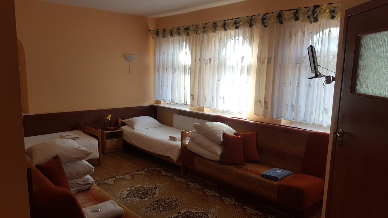Zajazd Miechus Miechów Exterior foto