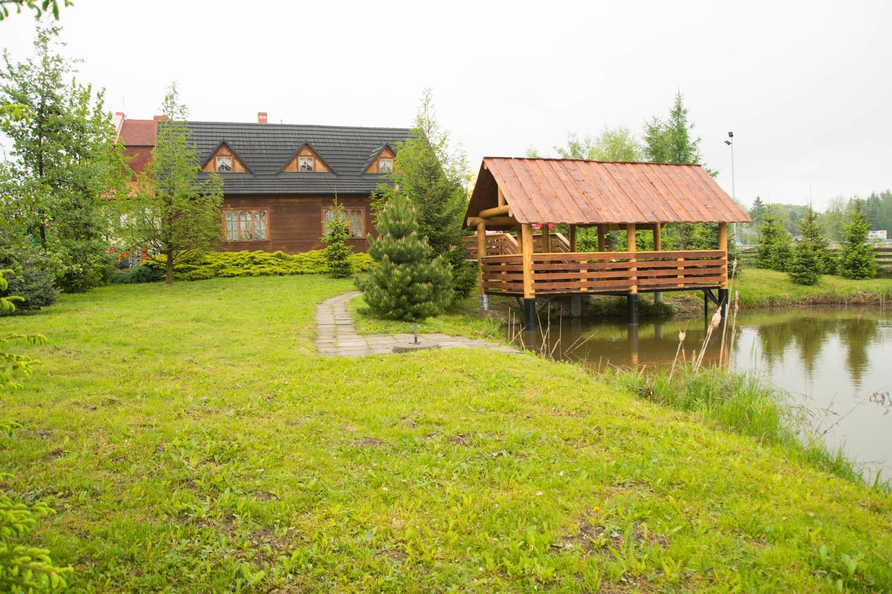 Zajazd Miechus Miechów Exterior foto